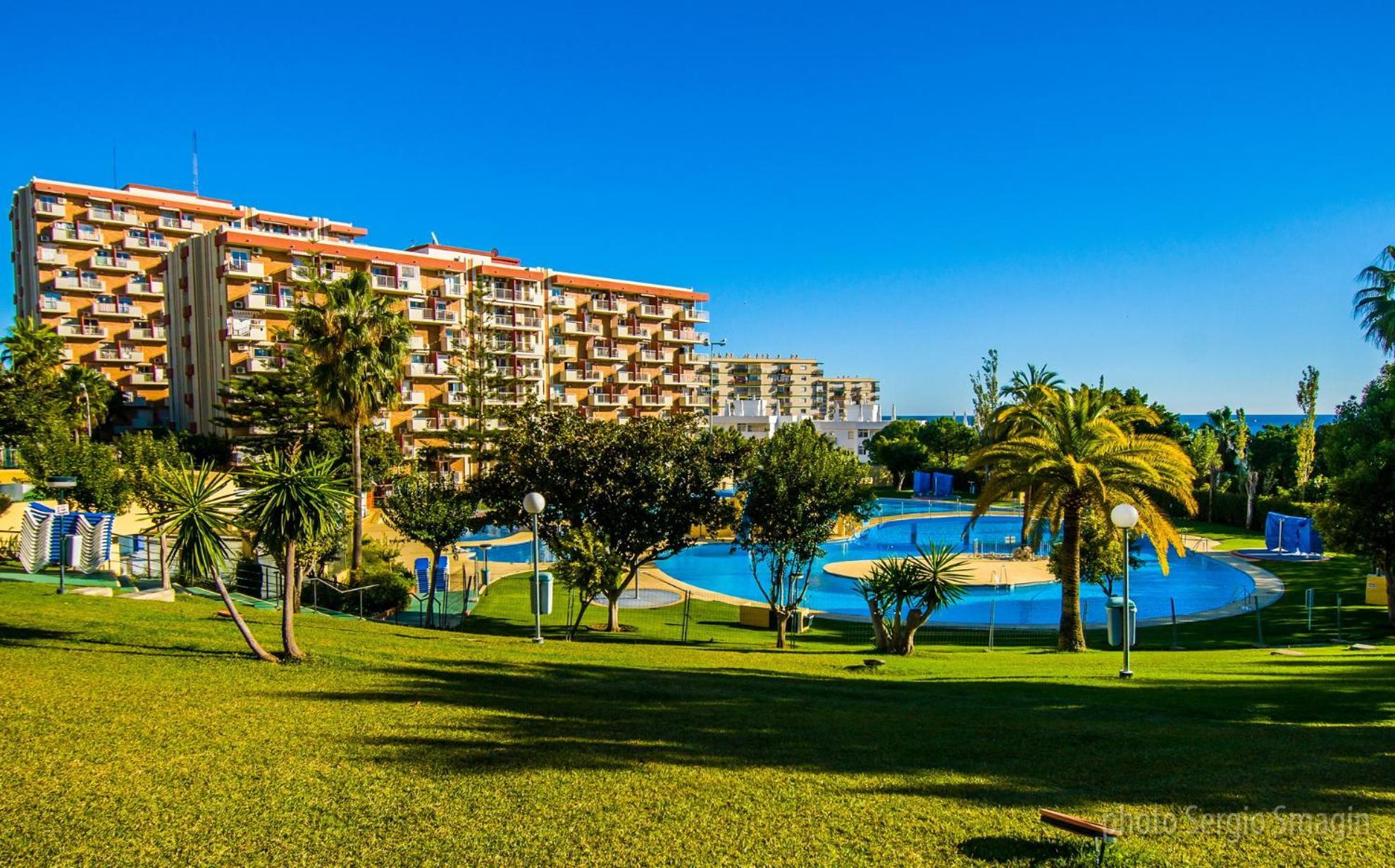426 Estudio En Minerva Apartamentos - Vista Al Jardin - Piscina Y Playa Бенальмадена Экстерьер фото